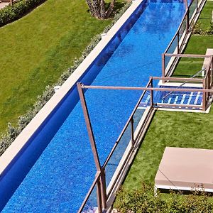 Suite mit 1 Schlafzimmer und mit Schwimmbadblick